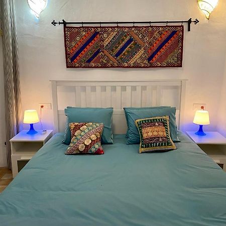 Cheerful One Bedroom Townhouse With Patio Árchez Exterior foto