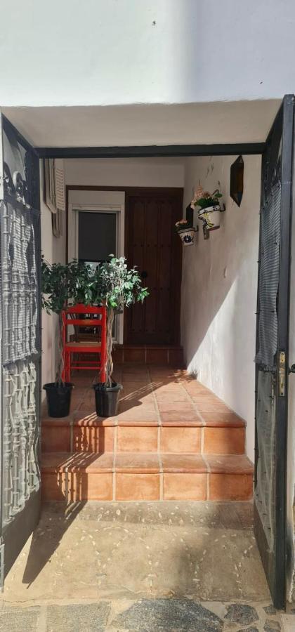 Cheerful One Bedroom Townhouse With Patio Árchez Exterior foto