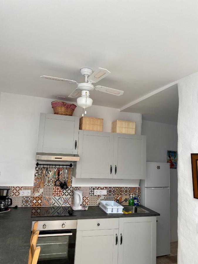 Cheerful One Bedroom Townhouse With Patio Árchez Exterior foto
